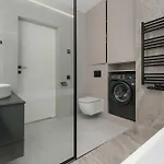 Modern With Ac & Parking In By Renters * Wrocław