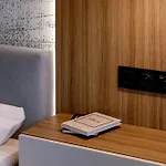 Modern With Ac & Parking In By Renters * Wrocław