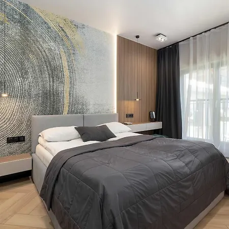 Modern With Ac & Parking In By Renters Wrocław