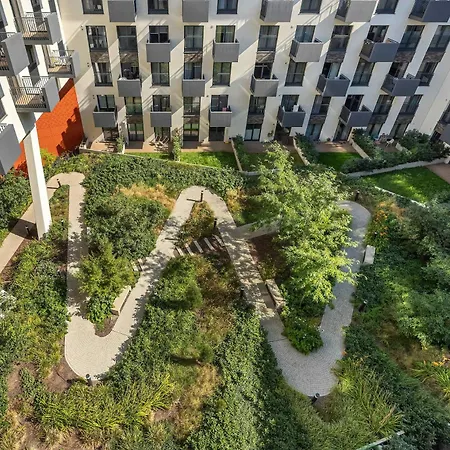 Lejlighed Modern With Ac & Parking In By Renters