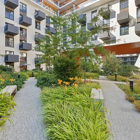 Appartement Modern With Ac & Parking In By Renters *