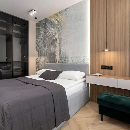 Modern With Ac & Parking In By Renters Lejlighed