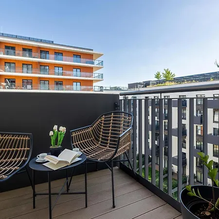 Modern With Ac & Parking In By Renters Appartement Wrocław