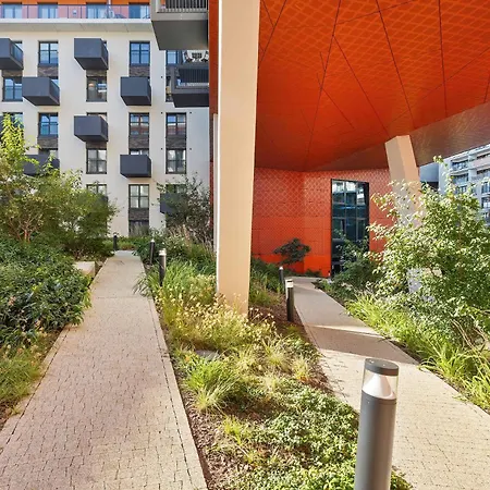 Modern With Ac & Parking In By Renters * Wrocław