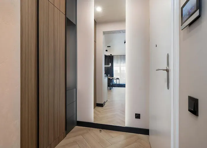 Lejlighed Modern With Ac & Parking In By Renters *