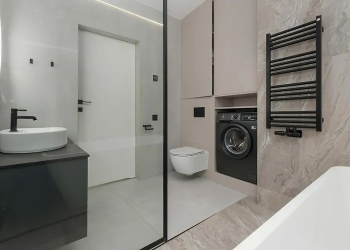 Modern With Ac & Parking In By Renters * Wrocław