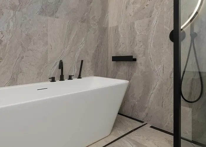 Modern With Ac & Parking In By Renters Lejlighed *