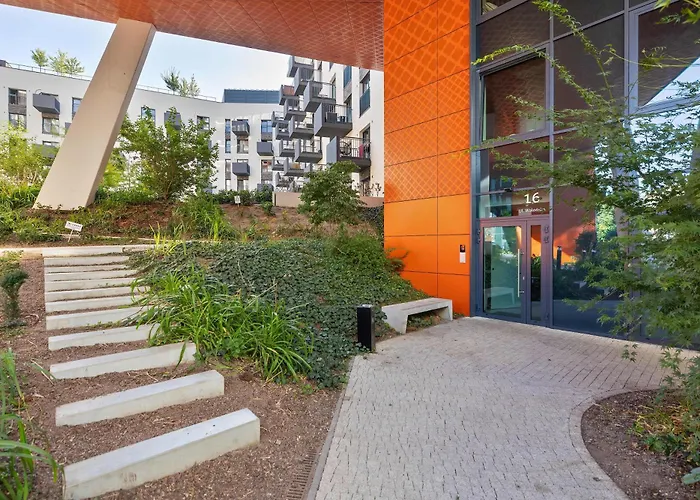 Modern With Ac & Parking In By Renters * Wrocław