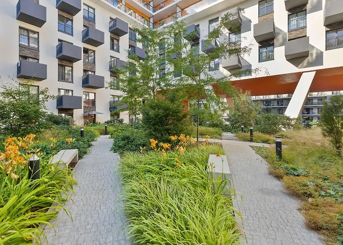 Lejlighed Modern With Ac & Parking In By Renters *